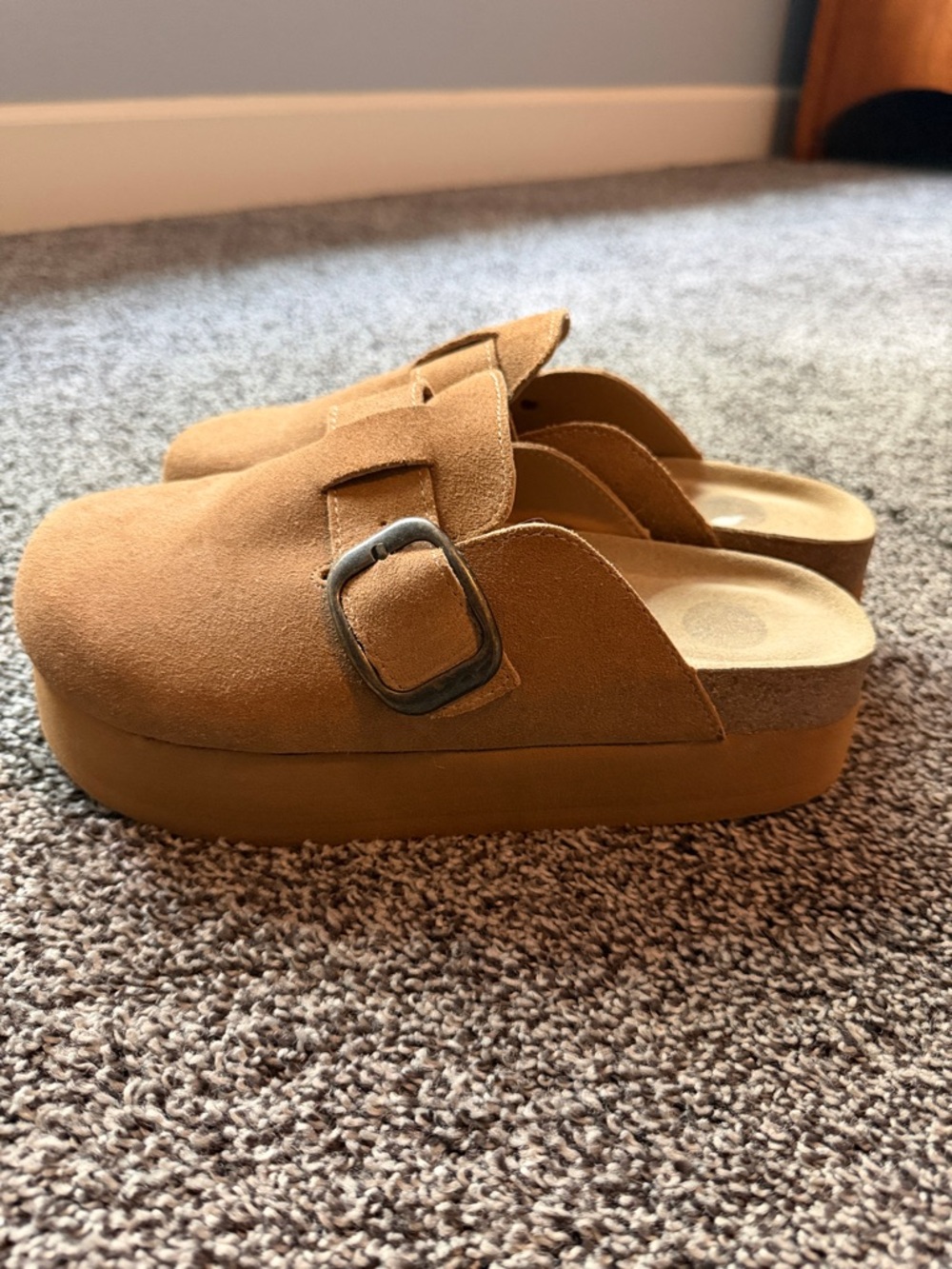 Cusionaire Suede Platform Clog Mules in Camel with Buckle